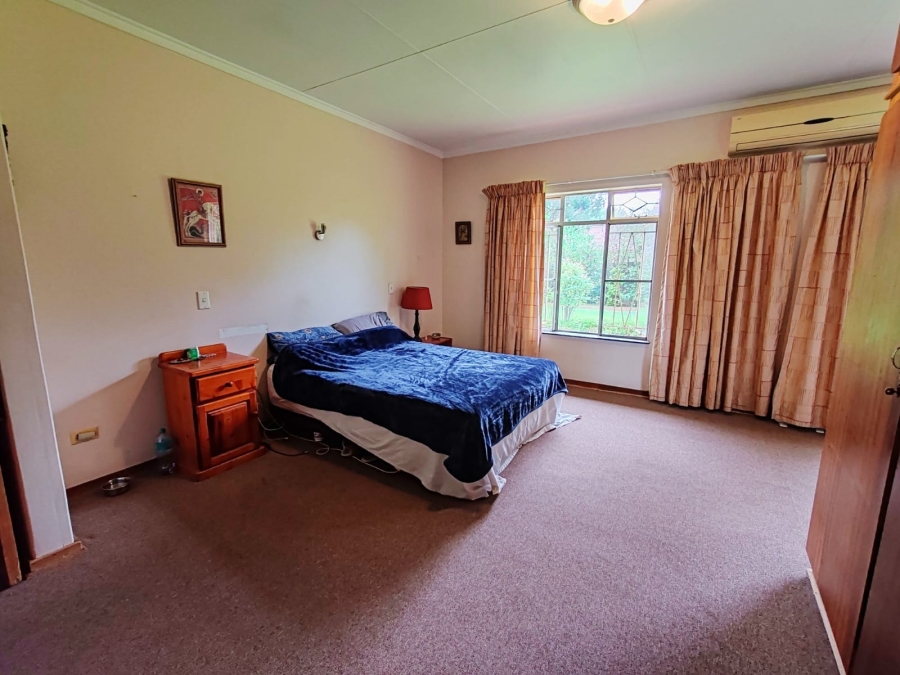 4 Bedroom Property for Sale in Van Der Hoff Park North West